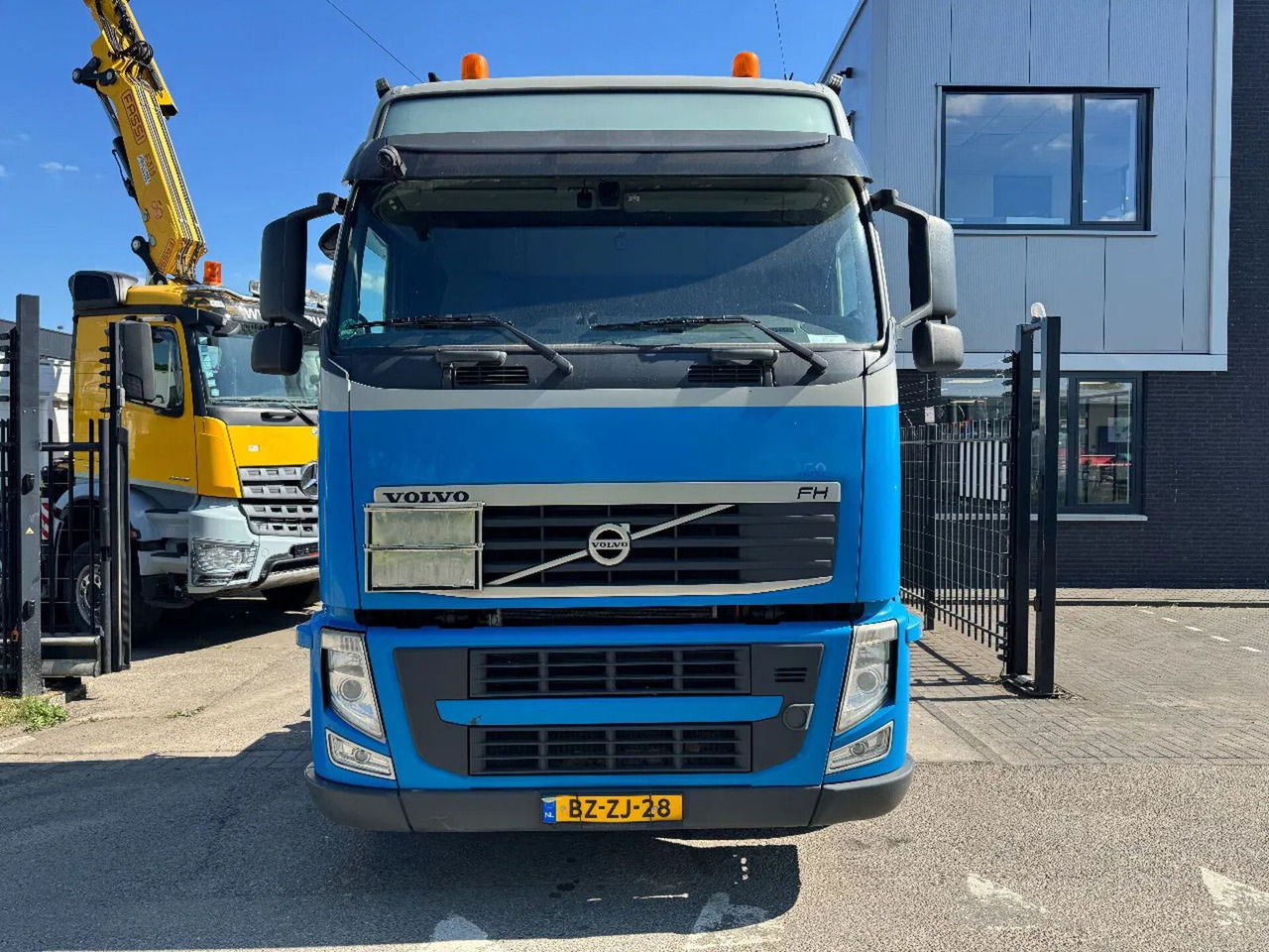Volvo FH 460 6X2 EURO 5 GARDNER DENVER - Sattelzugmaschine: das Bild 2 Volvo FH 460 6X2 EURO 5 GARDNER DENVER - Sattelzugmaschine: das Bild 2
