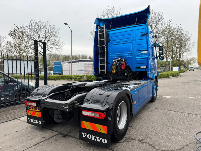 Volvo FM 370 4X2 EURO 6 SKIRTS TÜV TILL 10-2025 - Sattelzugmaschine: das Bild 4 Volvo FM 370 4X2 EURO 6 SKIRTS TÜV TILL 10-2025 - Sattelzugmaschine: das Bild 4