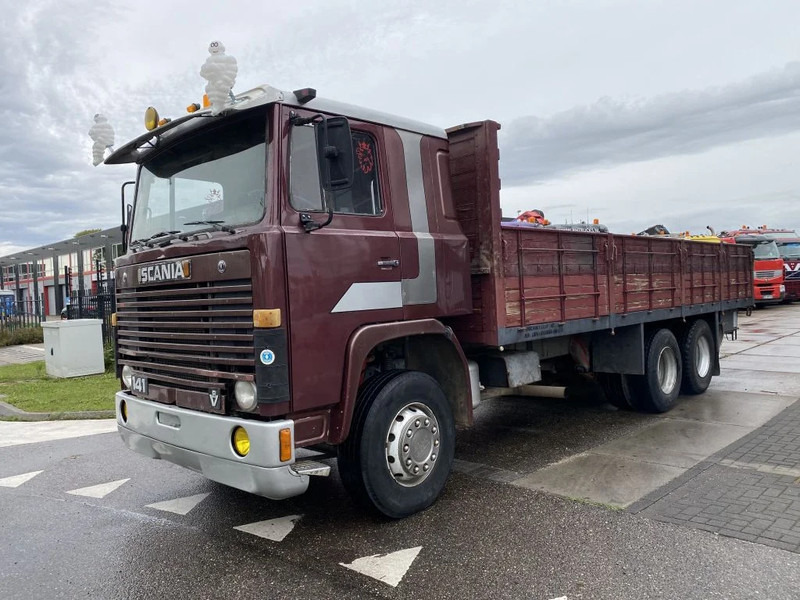 Scania LB141 V8 141 V8 - 6X2 - BOX 7,35 METER - Pritsche LKW: das Bild 1 Scania LB141 V8 141 V8 - 6X2 - BOX 7,35 METER - Pritsche LKW: das Bild 1