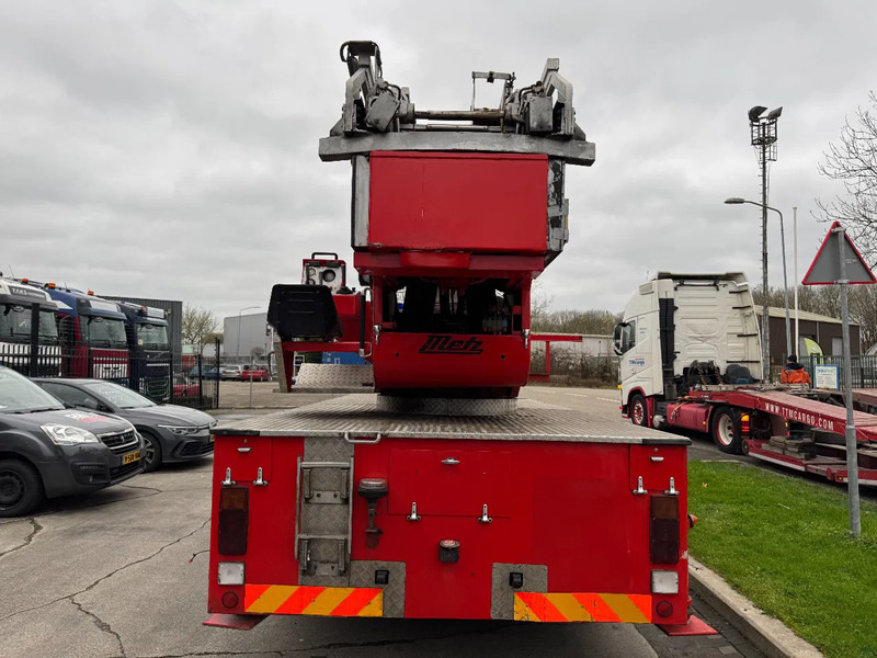 Scania P82 4X2 - FIRE TRUCK - 30M LIFT - Feuerwehrfahrzeug: das Bild 5 Scania P82 4X2 - FIRE TRUCK - 30M LIFT - Feuerwehrfahrzeug: das Bild 5