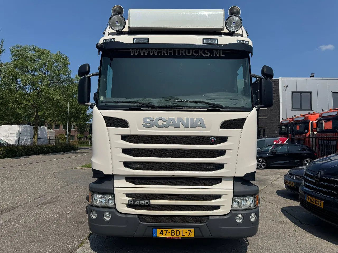Scania R450 6X2 - EURO 6 + PALFINGER PK 32002-SH + REMO - Abrollkipper, Autokran: das Bild 2 Scania R450 6X2 - EURO 6 + PALFINGER PK 32002-SH + REMO - Abrollkipper, Autokran: das Bild 2