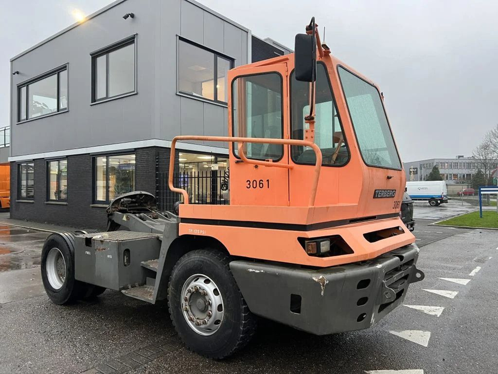 Terberg YT 222 YT222 - Dieselstapler: das Bild 3 Terberg YT 222 YT222 - Dieselstapler: das Bild 3