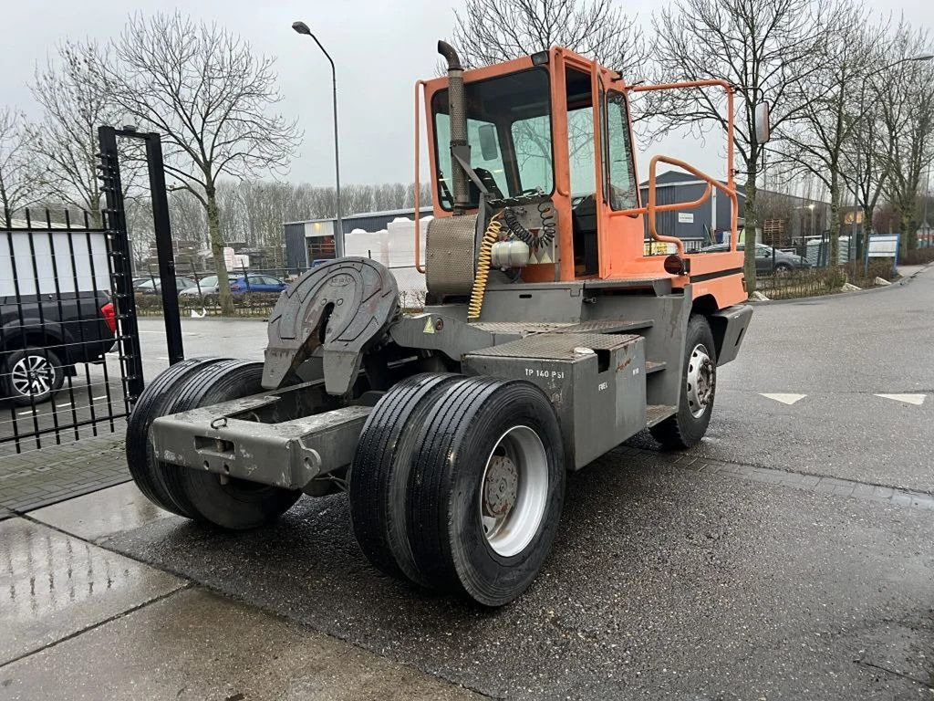 Terberg YT 222 YT222 - Dieselstapler: das Bild 4 Terberg YT 222 YT222 - Dieselstapler: das Bild 4