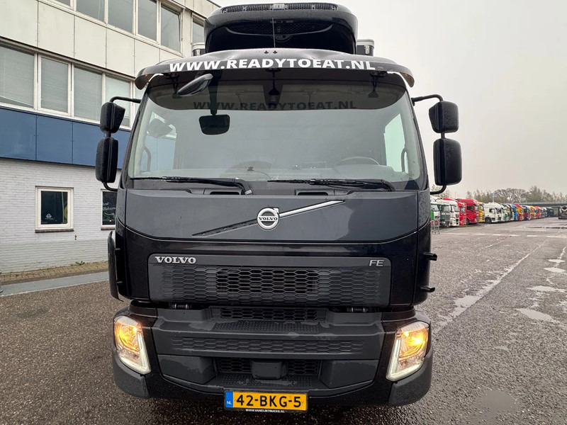 Volvo FE 280 6X2 EURO 6 DHOLLANDIA 2500 KG THERMO KING COOL UNIT - Kühlkoffer LKW: das Bild 2 Volvo FE 280 6X2 EURO 6 DHOLLANDIA 2500 KG THERMO KING COOL UNIT - Kühlkoffer LKW: das Bild 2