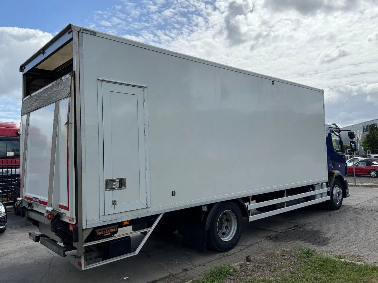 Volvo FL 250 18 TON - ONLY 169.291 KM + DHOLLANDIA LIF - Koffer LKW: das Bild 4 Volvo FL 250 18 TON - ONLY 169.291 KM + DHOLLANDIA LIF - Koffer LKW: das Bild 4