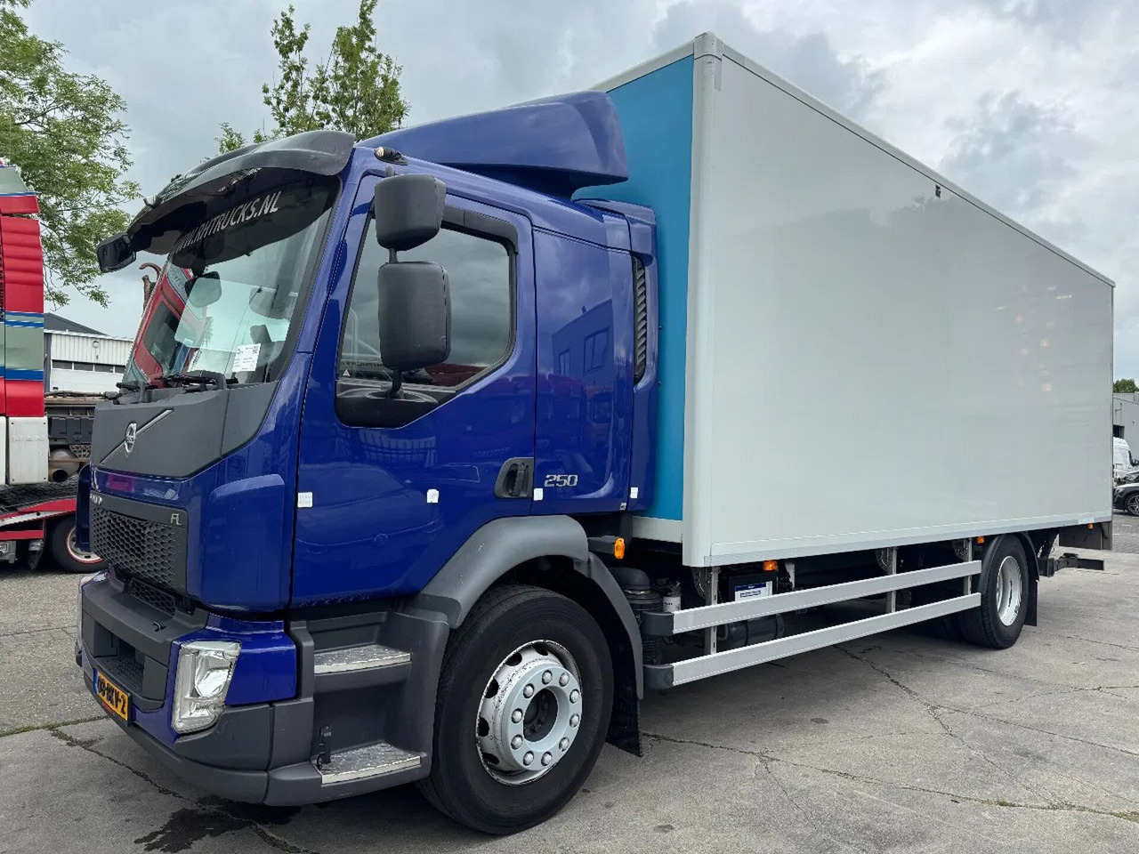 Volvo FL 250 4X2 EURO 6 DHOLLANDIA LIFT + CARGOLOCK TÜ - Koffer LKW: das Bild 2 Volvo FL 250 4X2 EURO 6 DHOLLANDIA LIFT + CARGOLOCK TÜ - Koffer LKW: das Bild 2