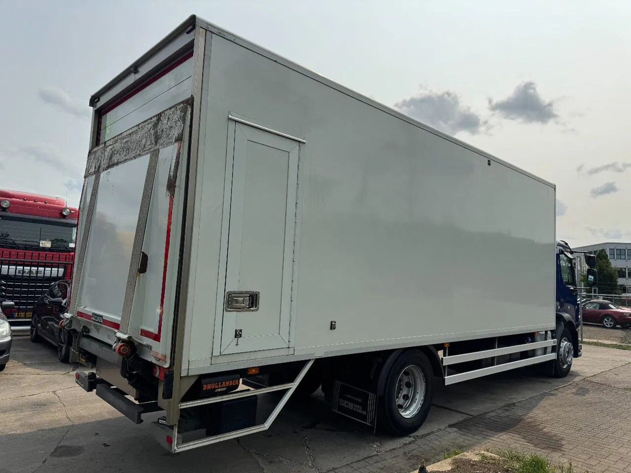 Volvo FL 250 4X2 - EURO 6 + DHOLLANDIA LIFT + TÜV 05-2 - Koffer LKW: das Bild 5 Volvo FL 250 4X2 - EURO 6 + DHOLLANDIA LIFT + TÜV 05-2 - Koffer LKW: das Bild 5