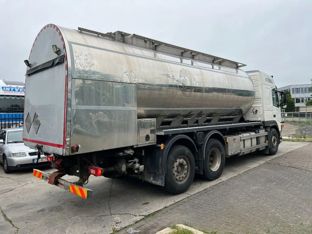 Volvo FM 440 6X2 + CHEMIE TANK - 15.000 L - 4 COMP. / - Tankwagen: das Bild 4 Volvo FM 440 6X2 + CHEMIE TANK - 15.000 L - 4 COMP. / - Tankwagen: das Bild 4