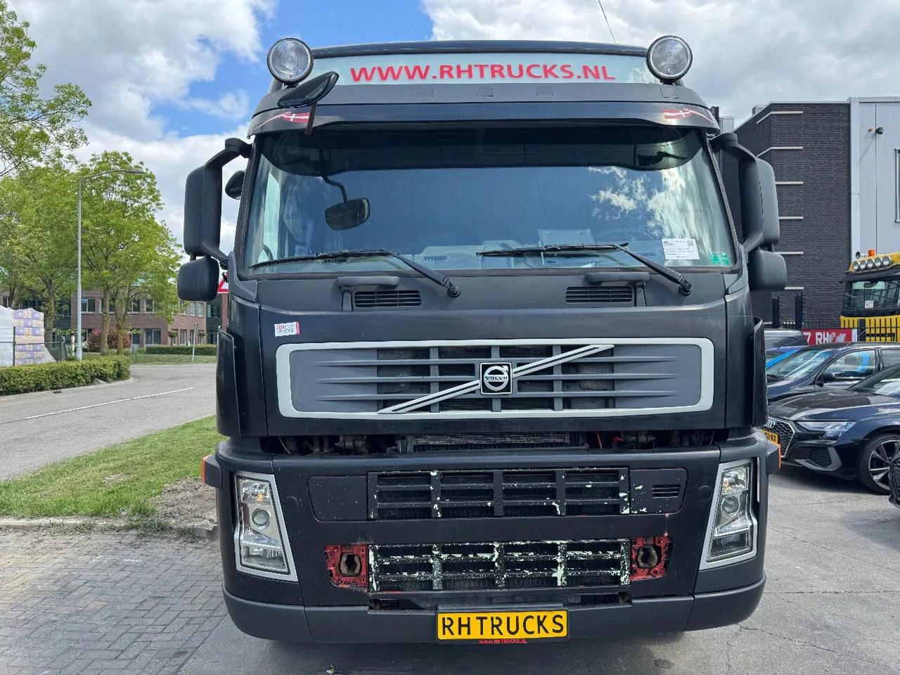 Volvo FM 440 8X4 EURO 5 + CABELLIFT TIPPER - Abrollkipper: das Bild 3 Volvo FM 440 8X4 EURO 5 + CABELLIFT TIPPER - Abrollkipper: das Bild 3