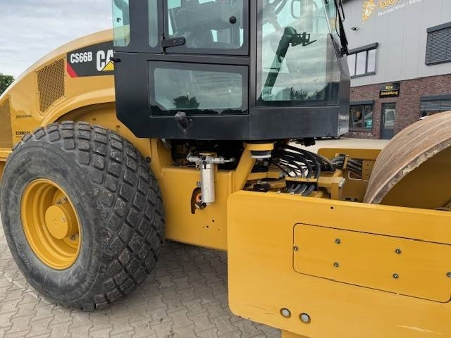 CAT CS 66B - Walzenzug: das Bild 5 CAT CS 66B - Walzenzug: das Bild 5