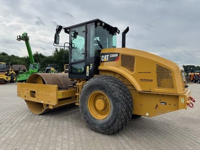 CAT CS 66B - Walzenzug: das Bild 1 CAT CS 66B - Walzenzug: das Bild 1