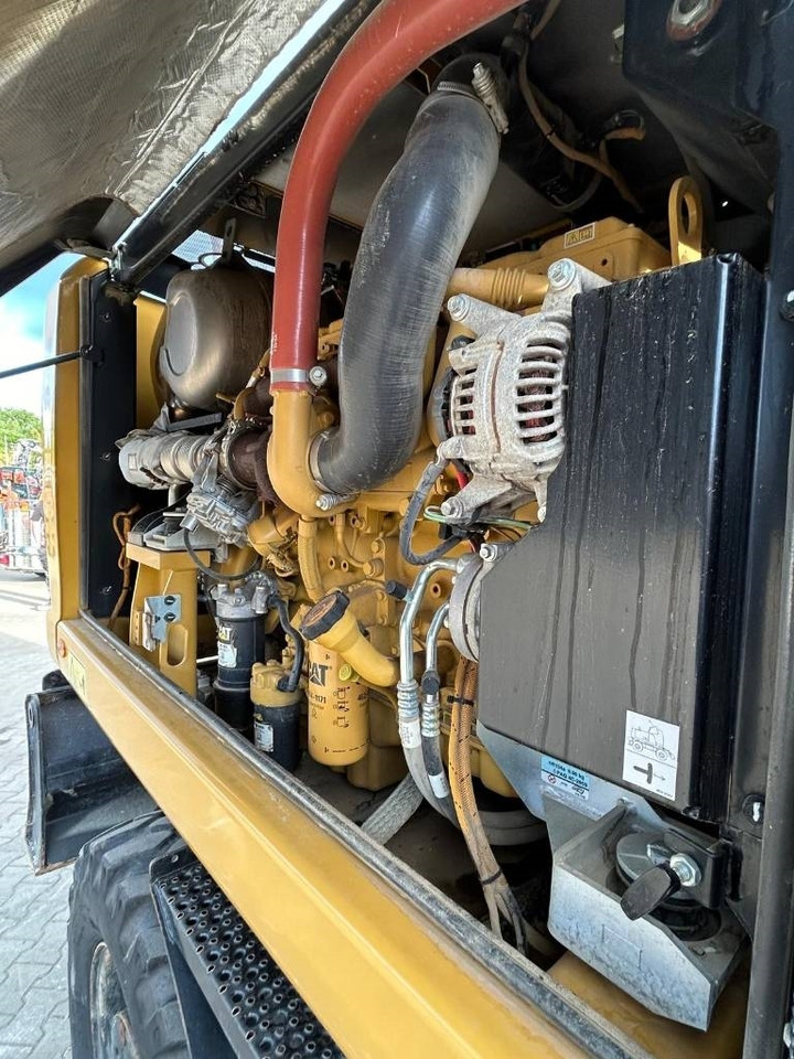 Mobilbagger CAT M 318 F: das Bild 11