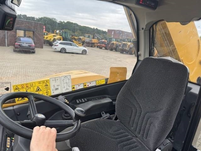 Teleskopradlader CAT TH 414 4x4, Klima: das Bild 10 Teleskopradlader CAT TH 414 4x4, Klima: das Bild 10