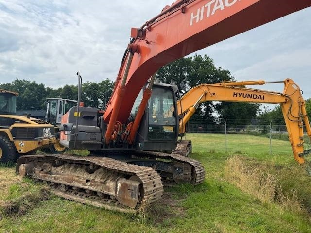 Hitachi ZX 210 LC - Kettenbagger: das Bild 3 Hitachi ZX 210 LC - Kettenbagger: das Bild 3