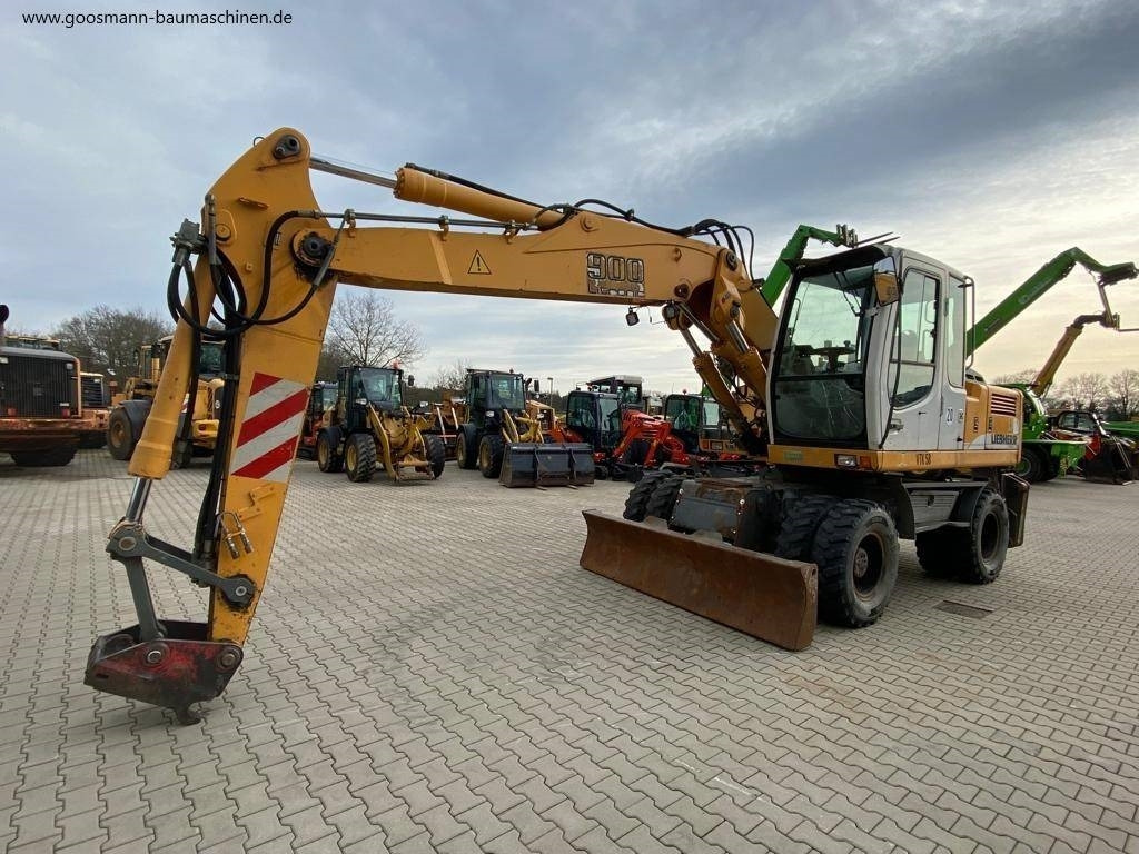 Mobilbagger Liebherr A 900 C Litronic: das Bild 1