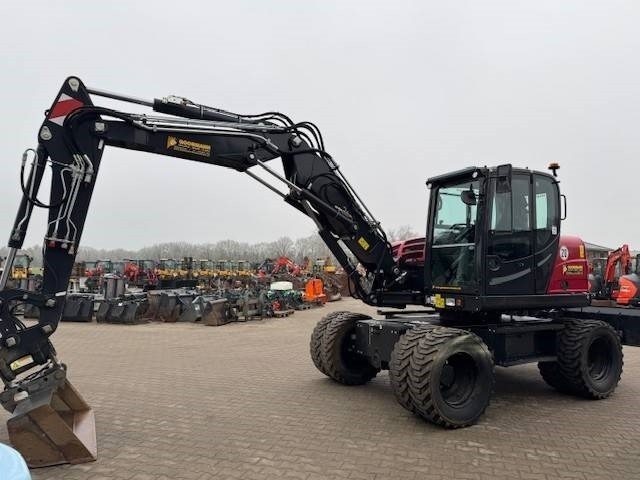 Yanmar B 110 W - Mobilbagger: das Bild 1 Yanmar B 110 W - Mobilbagger: das Bild 1