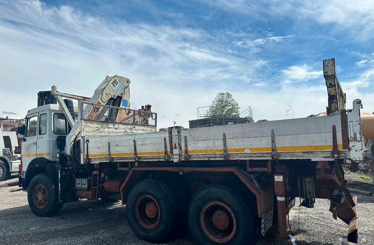 Iveco 330 26 con gru - Pritsche LKW, Autokran: das Bild 3 Iveco 330 26 con gru - Pritsche LKW, Autokran: das Bild 3