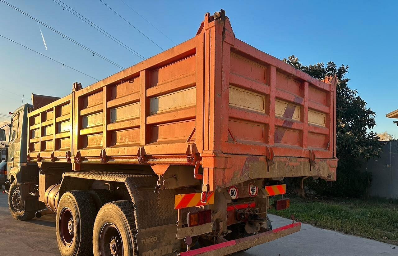 Renault R420 3 assi ribaltabile - Kipper: das Bild 3 Renault R420 3 assi ribaltabile - Kipper: das Bild 3