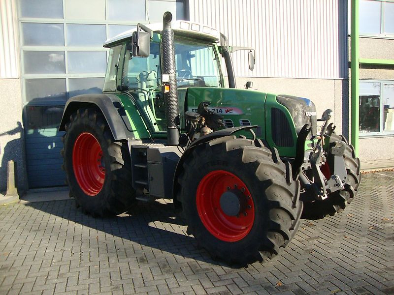 Fendt Fendt 714 Vario TMS - Traktor: das Bild 1 Fendt Fendt 714 Vario TMS - Traktor: das Bild 1