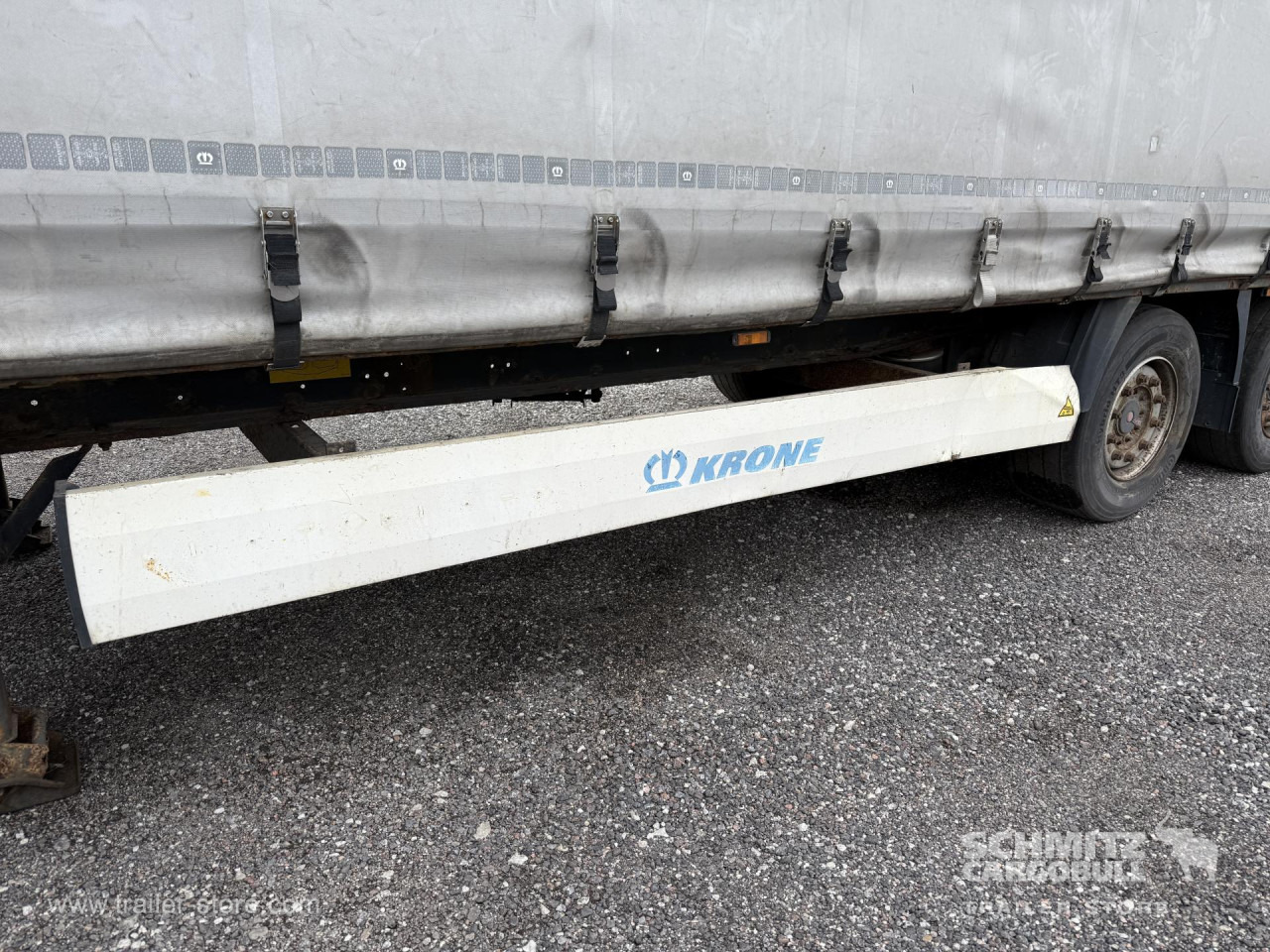 KRONE Curtainsider Mega - Planenauflieger: das Bild 2 KRONE Curtainsider Mega - Planenauflieger: das Bild 2