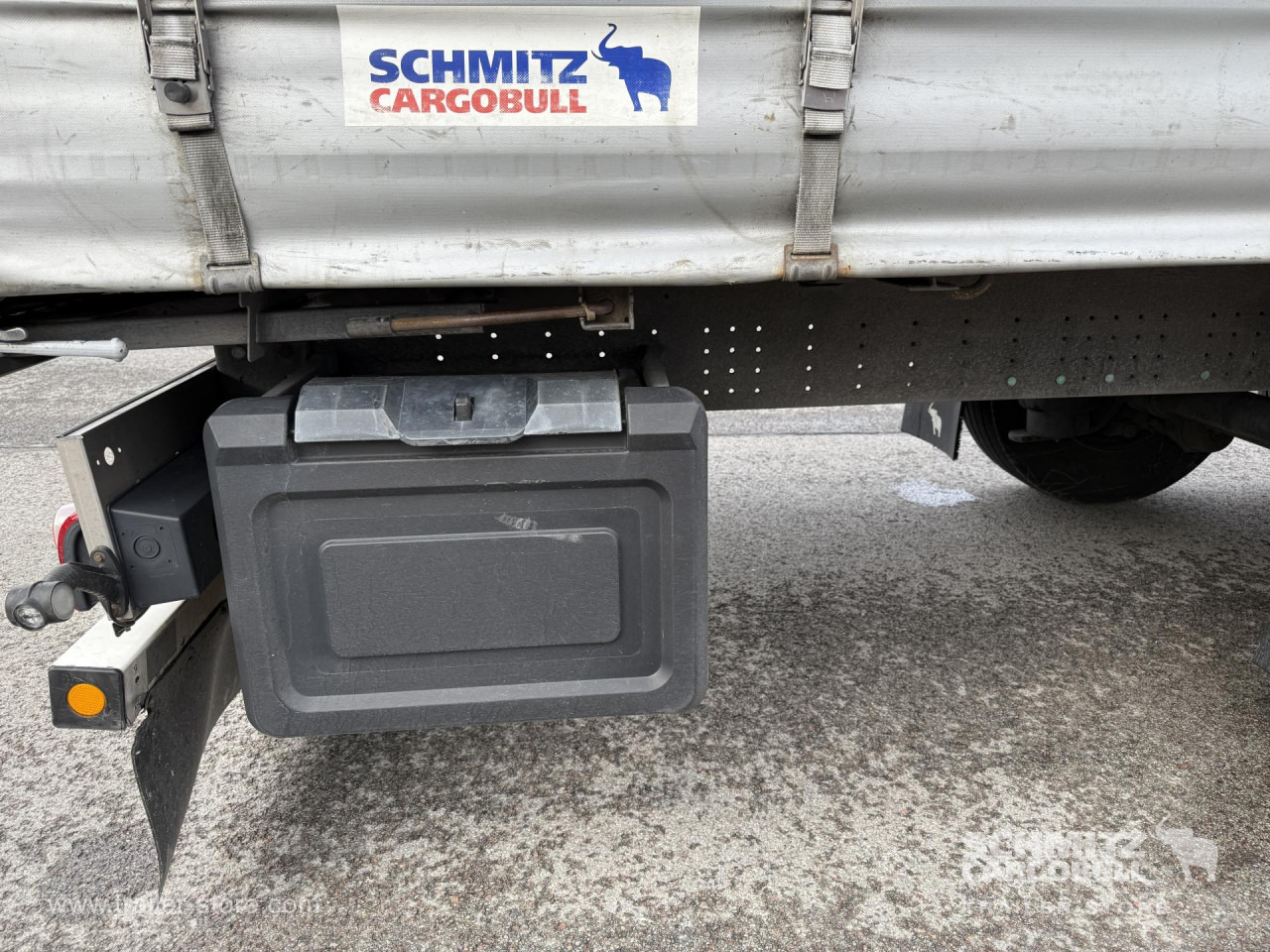 SCHMITZ Curtainsider Standard - Planenauflieger: das Bild 4 SCHMITZ Curtainsider Standard - Planenauflieger: das Bild 4