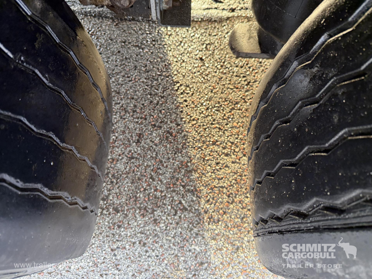 SCHMITZ Curtainsider Standard - Planenauflieger: das Bild 4 SCHMITZ Curtainsider Standard - Planenauflieger: das Bild 4