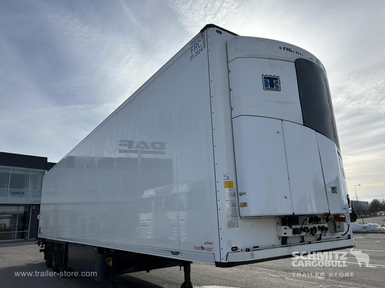 SCHMITZ Reefer Multitemp Double deck Taillift - Isotherm Auflieger: das Bild 1 SCHMITZ Reefer Multitemp Double deck Taillift - Isotherm Auflieger: das Bild 1