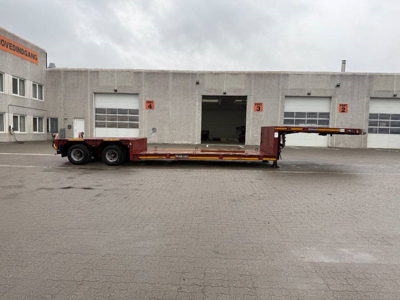 Goldhofer Lowbed / Tieflader / Sengetrailer - Tieflader Auflieger: das Bild 2 Goldhofer Lowbed / Tieflader / Sengetrailer - Tieflader Auflieger: das Bild 2