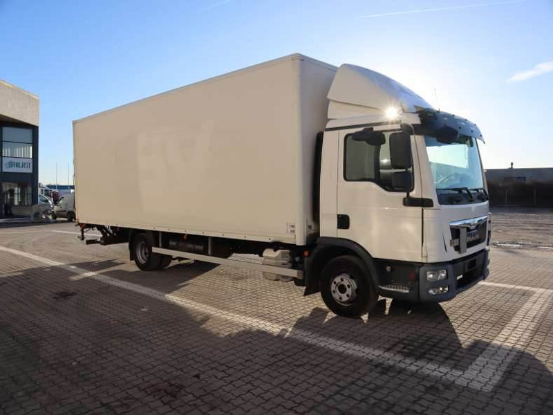 MAN TGL 12.180 EURO 6 - Koffer LKW: das Bild 2 MAN TGL 12.180 EURO 6 - Koffer LKW: das Bild 2
