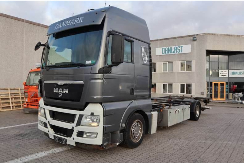 MAN TGX 18.480 Eftermonteret partikelfilter - Containerwagen/ Wechselfahrgestell LKW: das Bild 1 MAN TGX 18.480 Eftermonteret partikelfilter - Containerwagen/ Wechselfahrgestell LKW: das Bild 1