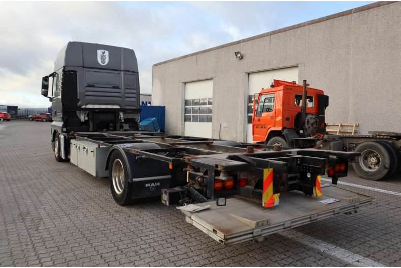 MAN TGX 18.480 Eftermonteret partikelfilter - Containerwagen/ Wechselfahrgestell LKW: das Bild 3 MAN TGX 18.480 Eftermonteret partikelfilter - Containerwagen/ Wechselfahrgestell LKW: das Bild 3