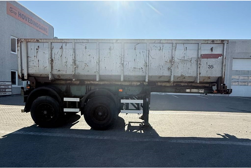 Pacton Containerchassis w. Steelbox / Stahlcontainer - Container/ Wechselfahrgestell Auflieger: das Bild 2 Pacton Containerchassis w. Steelbox / Stahlcontainer - Container/ Wechselfahrgestell Auflieger: das Bild 2