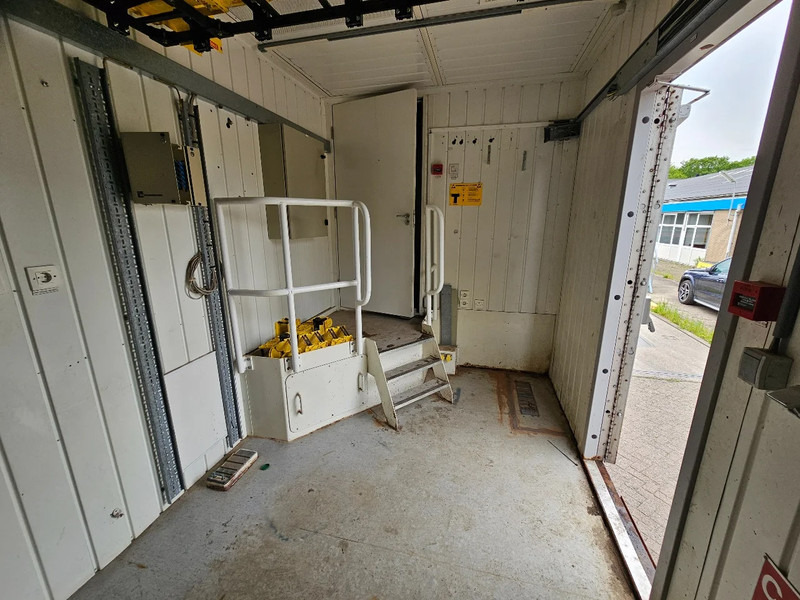 Auflieger KING Office trailer - Racetrailer - Mobile Home: das Bild 18