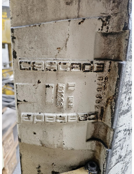 Greifer CASCADE 60F-RC-503 G: das Bild 8 Greifer CASCADE 60F-RC-503 G: das Bild 8