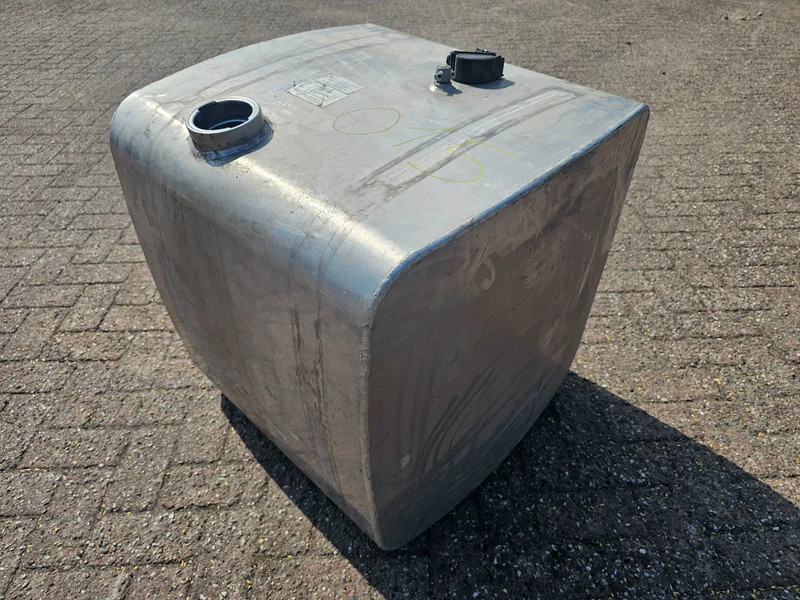 MAN Mercedes Actros - A6624703501 - Dieseltank 290 Liter - Kraftstofftank für LKW: das Bild 1 MAN Mercedes Actros - A6624703501 - Dieseltank 290 Liter - Kraftstofftank für LKW: das Bild 1