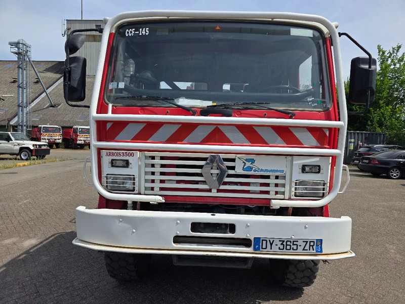 Renault M210 M210 - Feuerwehrfahrzeug: das Bild 2 Renault M210 M210 - Feuerwehrfahrzeug: das Bild 2