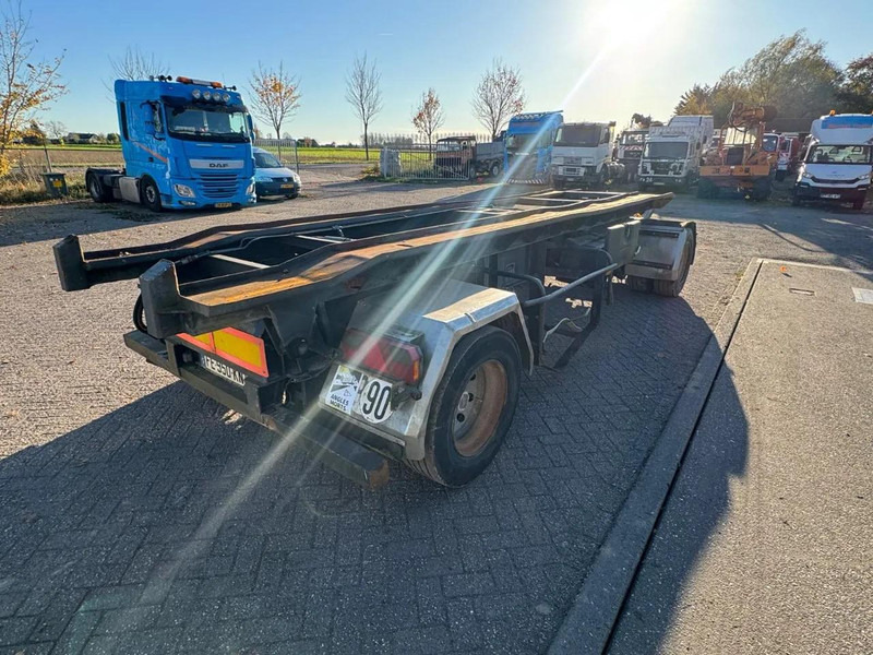 Robuste Kaiser R2102P2C - Pritschenauflieger/ Plattformauflieger: das Bild 5 Robuste Kaiser R2102P2C - Pritschenauflieger/ Plattformauflieger: das Bild 5