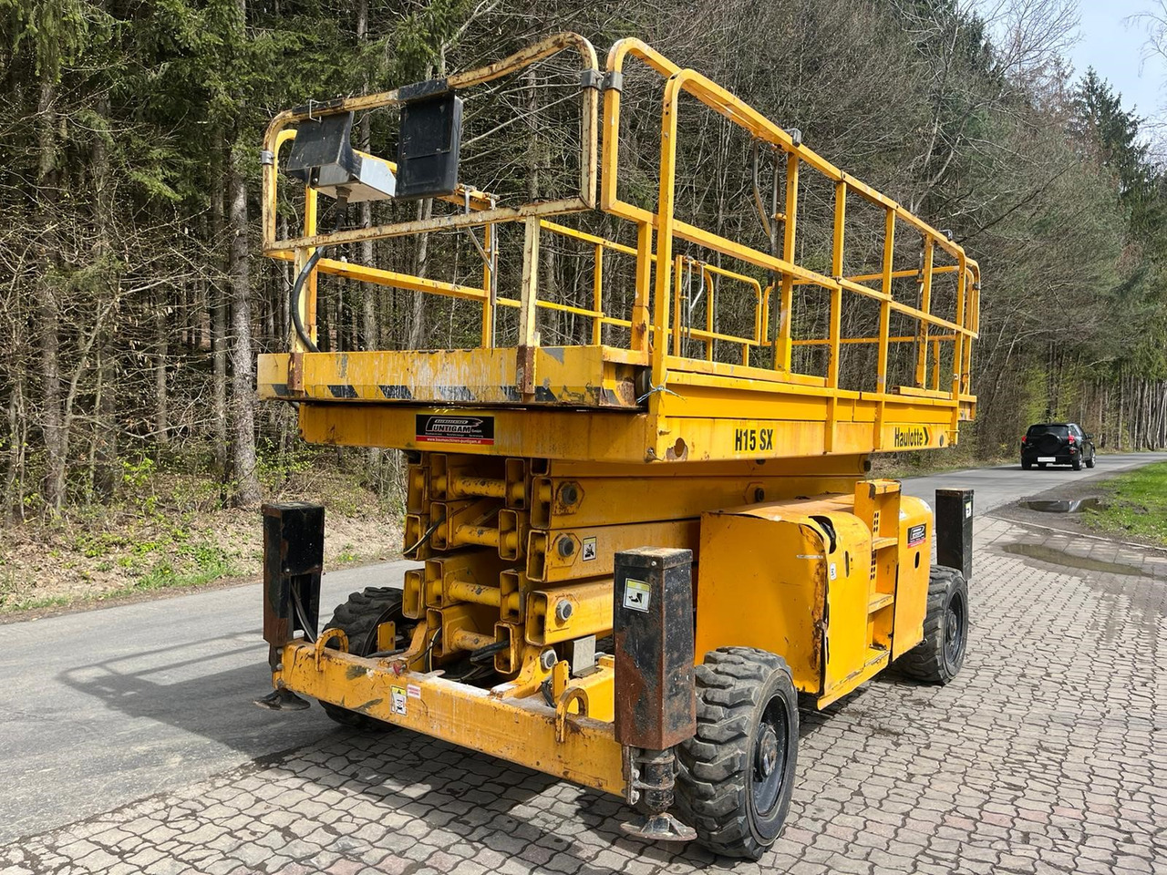 HAULOTTE H 15 SX - Arbeitsbühne: das Bild 4 HAULOTTE H 15 SX - Arbeitsbühne: das Bild 4