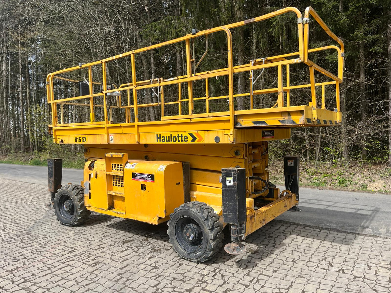 HAULOTTE H 15 SX - Arbeitsbühne: das Bild 3 HAULOTTE H 15 SX - Arbeitsbühne: das Bild 3