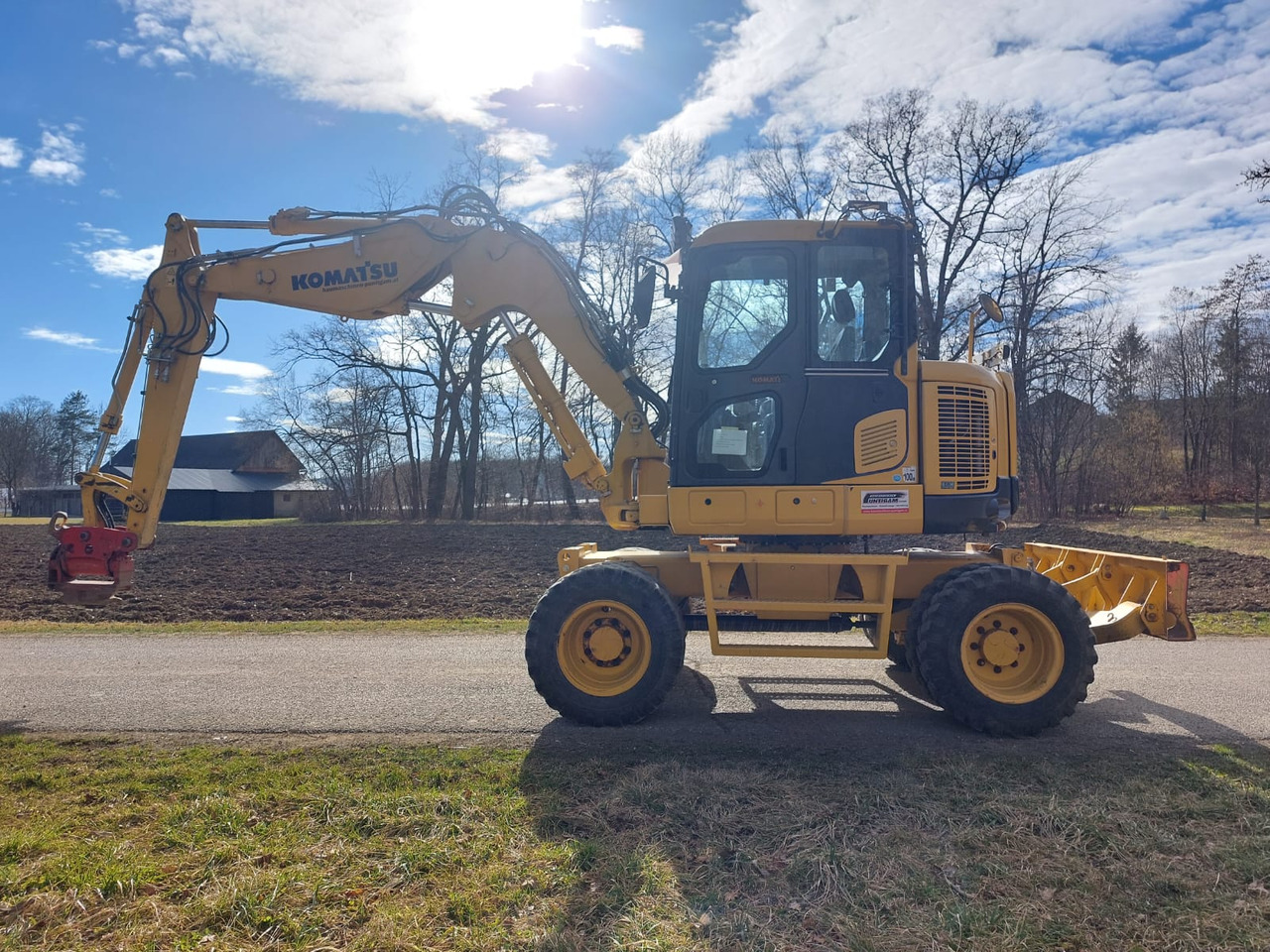 KOMATSU PW 118 MR-8 - Mobilbagger: das Bild 2 KOMATSU PW 118 MR-8 - Mobilbagger: das Bild 2