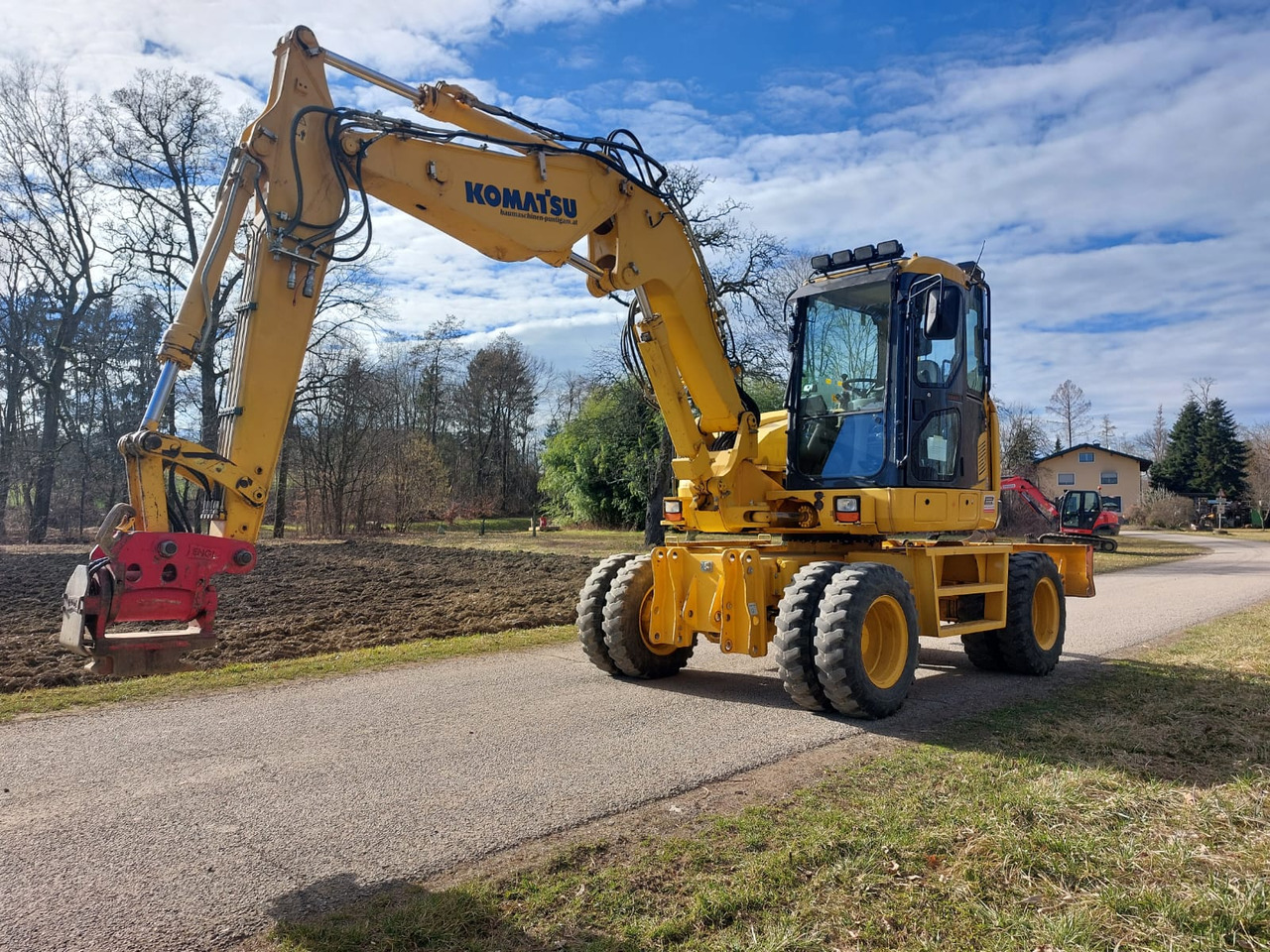 KOMATSU PW 118 MR-8 - Mobilbagger: das Bild 3 KOMATSU PW 118 MR-8 - Mobilbagger: das Bild 3