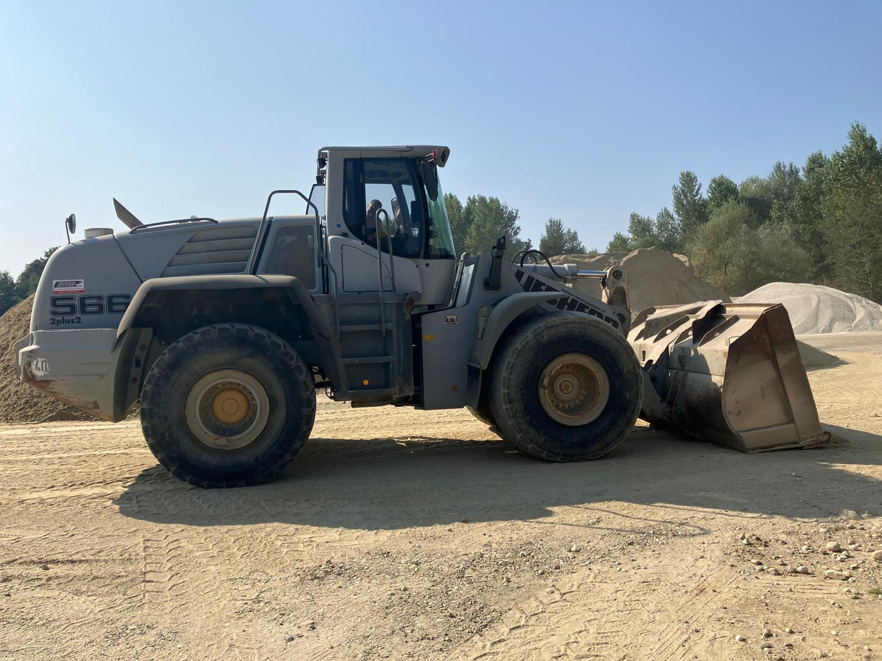 LIEBHERR L 566 - Radlader: das Bild 2 LIEBHERR L 566 - Radlader: das Bild 2