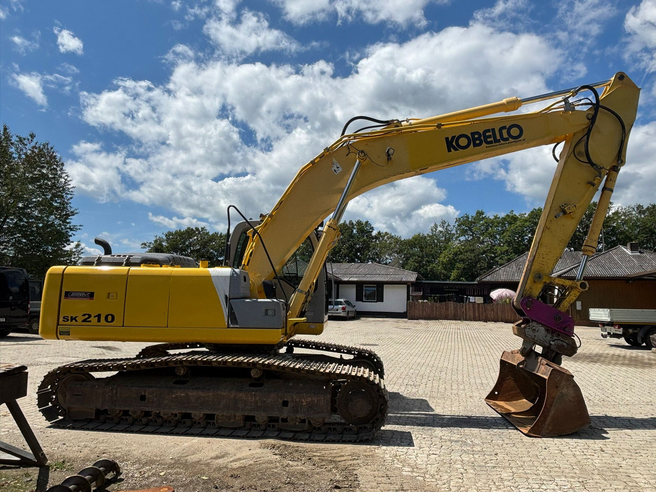 NEW HOLLAND Kobelco E 215 B - Kettenbagger: das Bild 2 NEW HOLLAND Kobelco E 215 B - Kettenbagger: das Bild 2