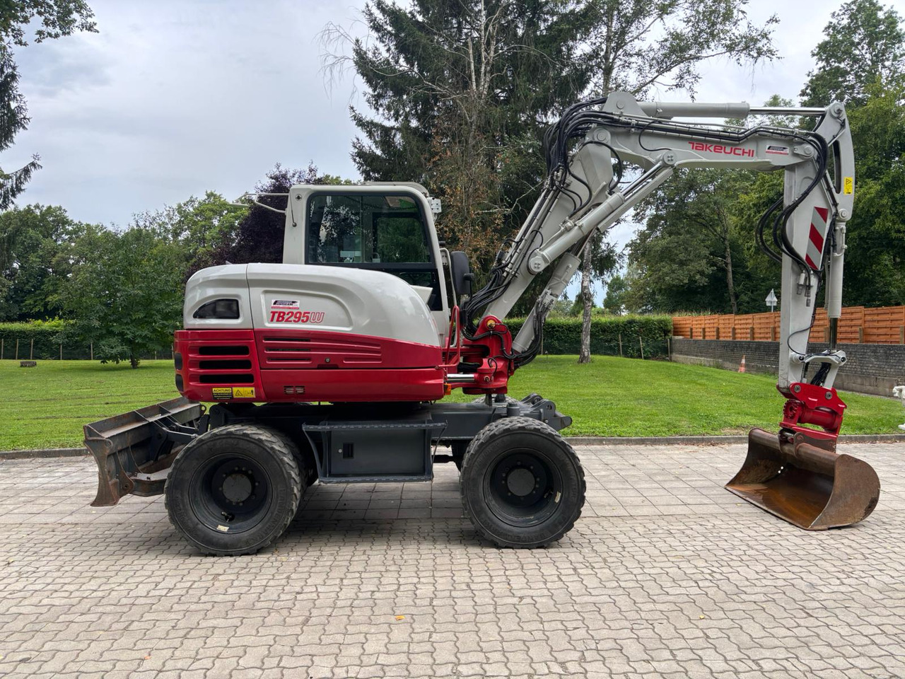 TAKEUCHI TB 295 W - Mobilbagger: das Bild 2 TAKEUCHI TB 295 W - Mobilbagger: das Bild 2