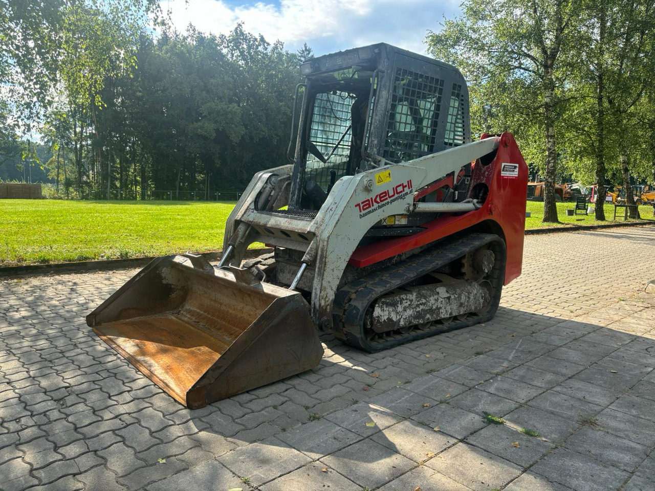 TAKEUCHI TL 230 - Kompaktlader: das Bild 3 TAKEUCHI TL 230 - Kompaktlader: das Bild 3