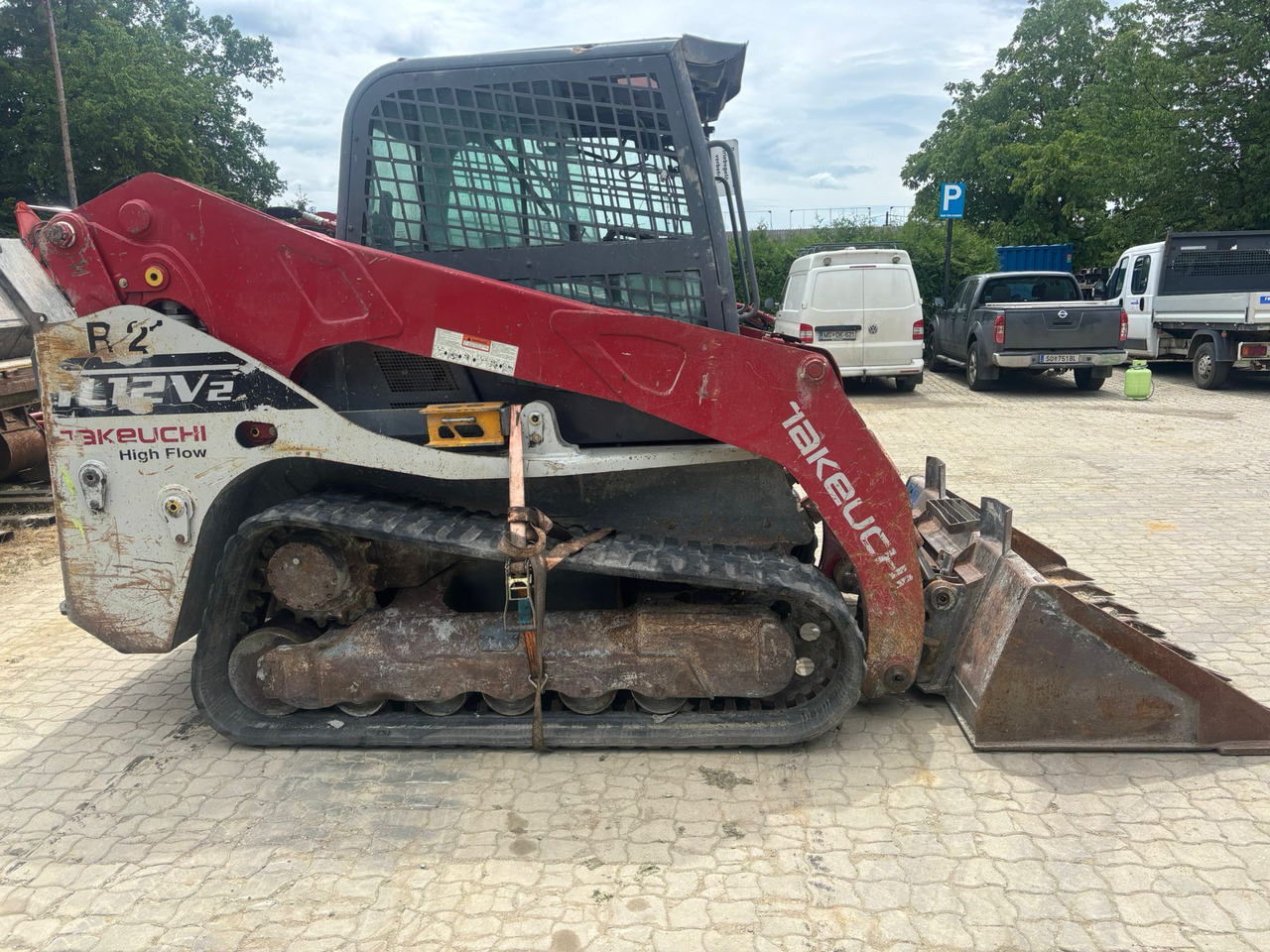 Takeuchi TL 12 V-2 - Engine defektive - Kompaktlader: das Bild 2 Takeuchi TL 12 V-2 - Engine defektive - Kompaktlader: das Bild 2