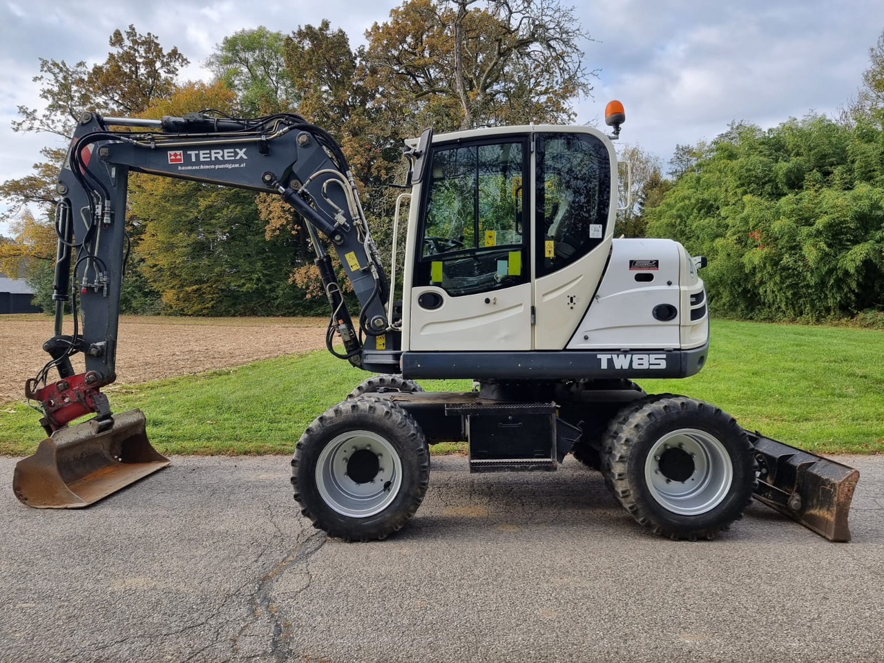 Terex TW 85 - Mobilbagger: das Bild 1 Terex TW 85 - Mobilbagger: das Bild 1