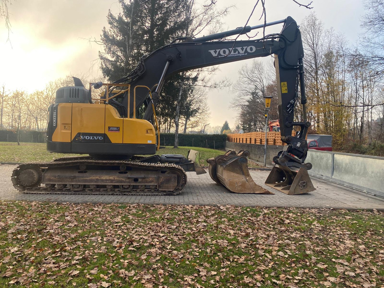 VOLVO ECR 235 EL - Kettenbagger: das Bild 2 VOLVO ECR 235 EL - Kettenbagger: das Bild 2