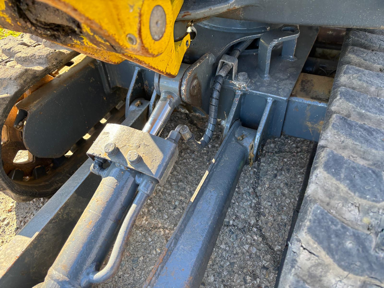 Minibagger WACKER Neuson 803: das Bild 9