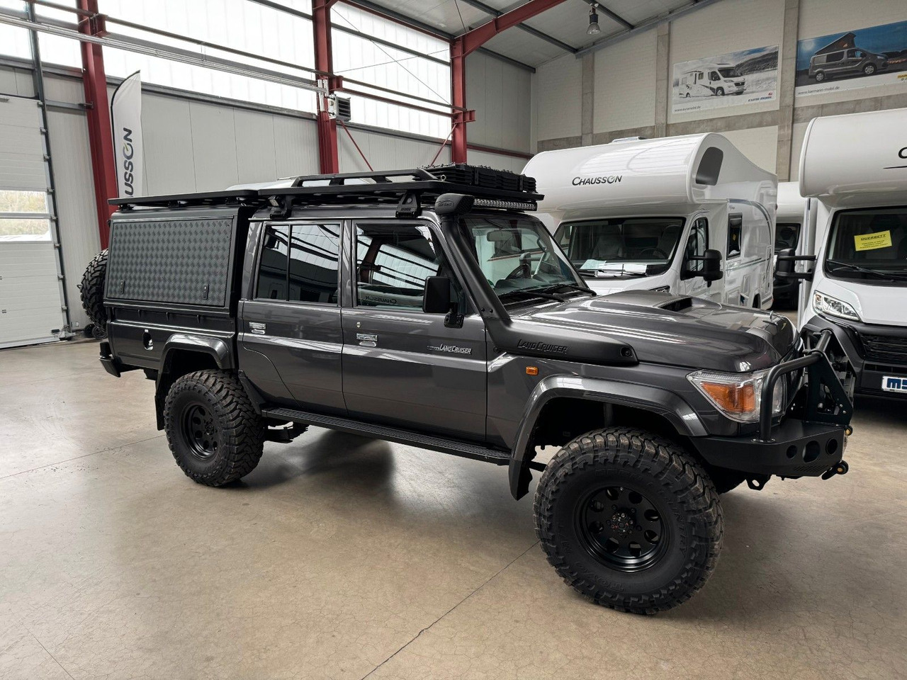 Toyota TOYOTA LAND CRUISER GRJ 79 DC - VX LIMITED - Andere Technik: das Bild 4 Toyota TOYOTA LAND CRUISER GRJ 79 DC - VX LIMITED - Andere Technik: das Bild 4
